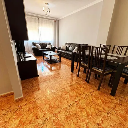 公寓 Bajbaj - 2 A 100 Metros De La Playa Del Bajondillo, A 300 Metros Del Centro De *